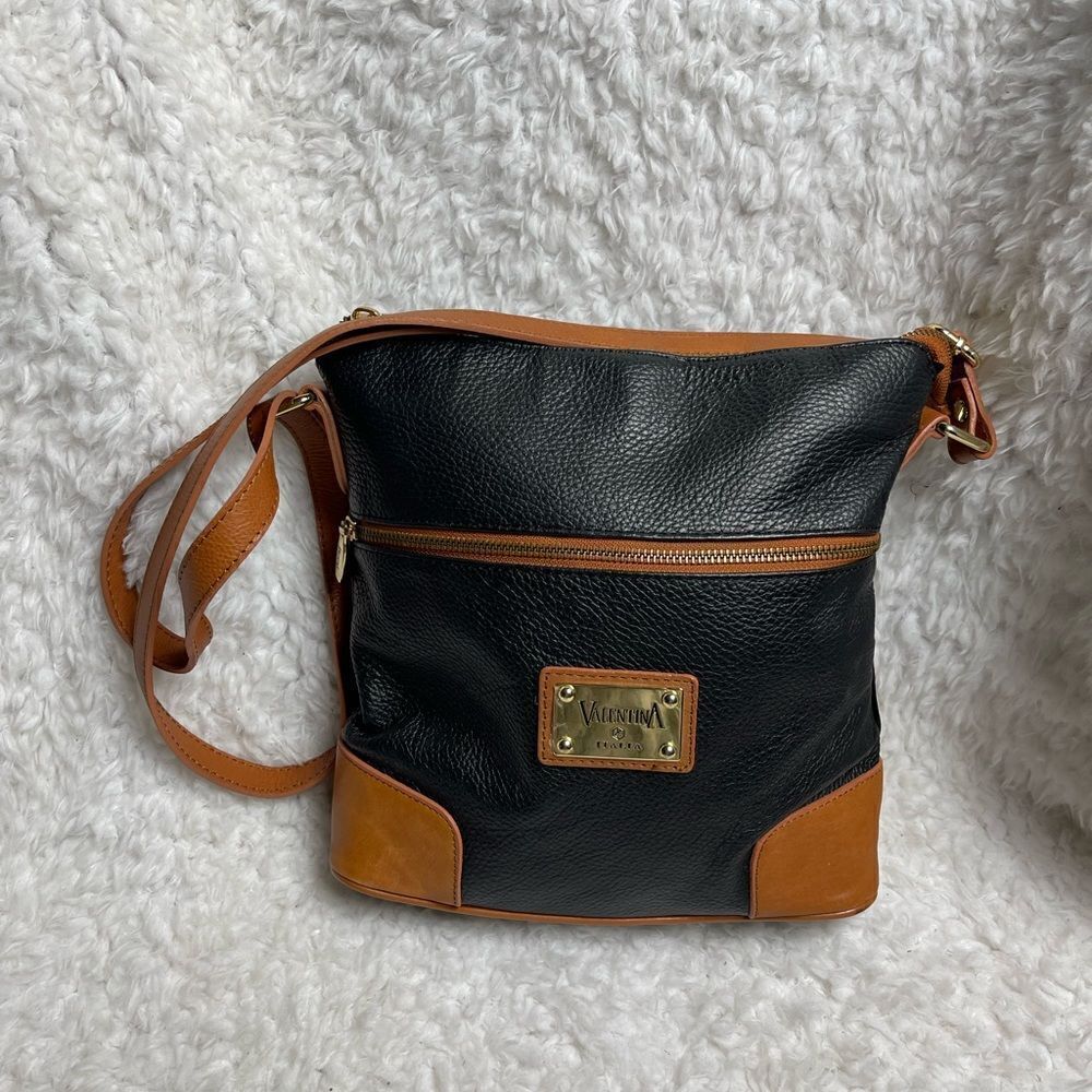 Valentina Italia black pebble leather bucket style shoulder bag tan trim… - Picture 3 of 10
